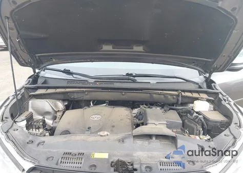 2018 Toyota Highlander Le z USA, uszkodzony, nr VIN 5TDBZRFH1JS896873